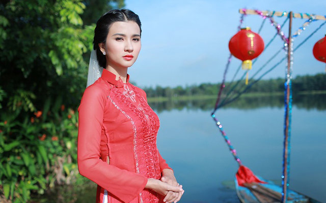 Kim Tuyến làm cô dâu trong phim 'Lục Vân Tiên'