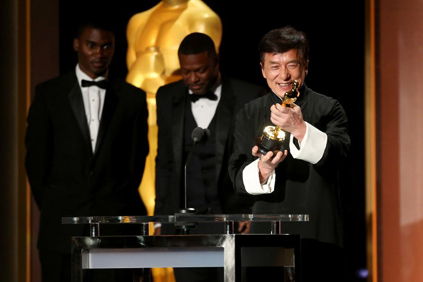 Thành Long tự hào khi nhận giải Oscar sau nhiều lần tai nạn