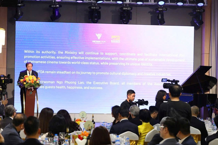 Khi Li&ecirc;n hoan phim ch&acirc;u &Aacute; Đ&agrave; Nẵng kh&ocirc;ng chỉ l&agrave; sự kiện m&agrave; l&agrave; tham vọng đặt Việt Nam v&agrave;o bản đồ điện ảnh khu vực