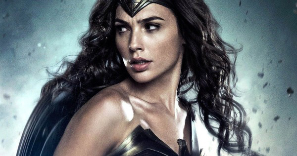 Gal Gadot - Đóa hồng có gai trong cuộc đại chiến của những chàng trai